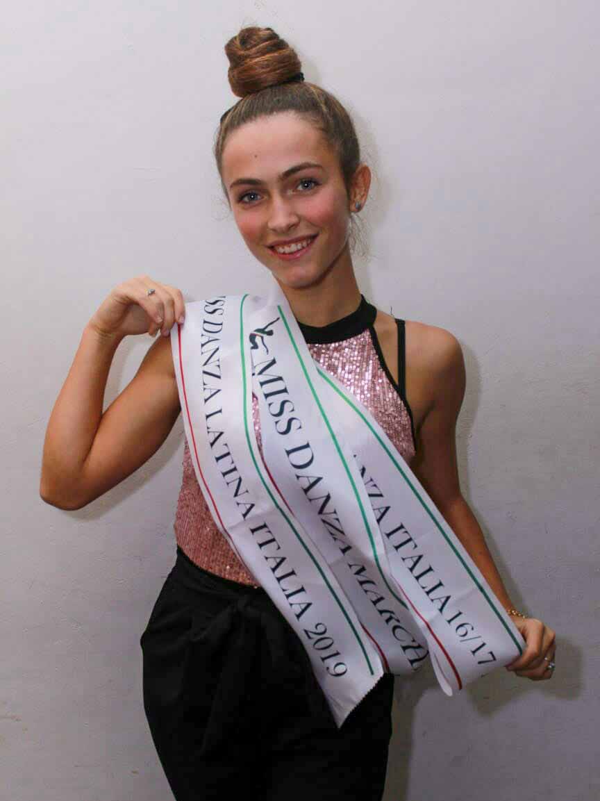 La danza in passerella: la prima Miss Danza Italia Fashion 2019 Flora Bellini - La danza in passerella: la prima Miss Danza Italia Fashion 2019