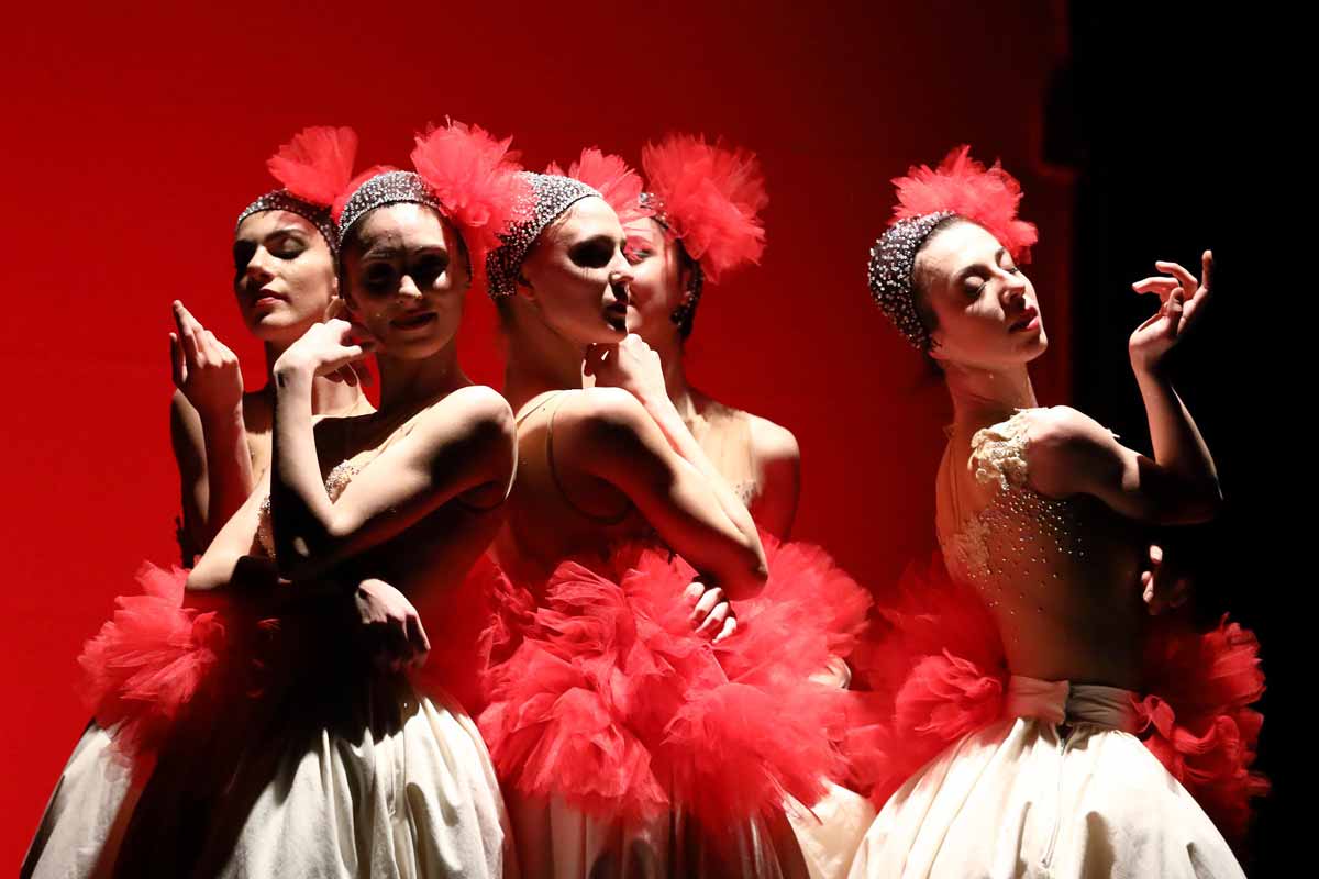 La Danza a Volterra con la Lyric Dance Company in 'Piaf' - 8 Febbraio Teatro Persio Flacco La Danza a Volterra con la Lyric Dance Company in 'Piaf' - 8 Febbraio Teatro Persio Flacco