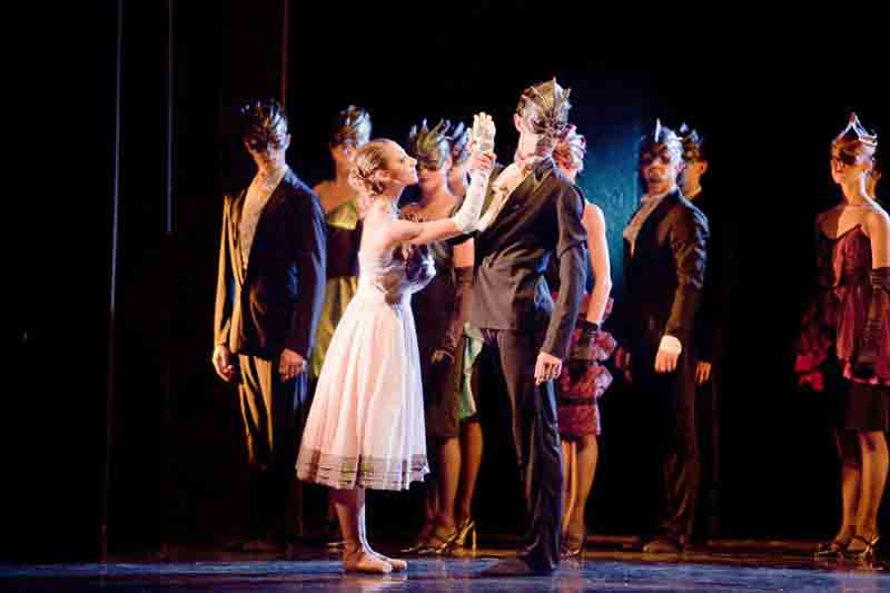 Riparte la danza in presenza del Balletto di Roma Riparte la danza in presenza del Balletto di Roma