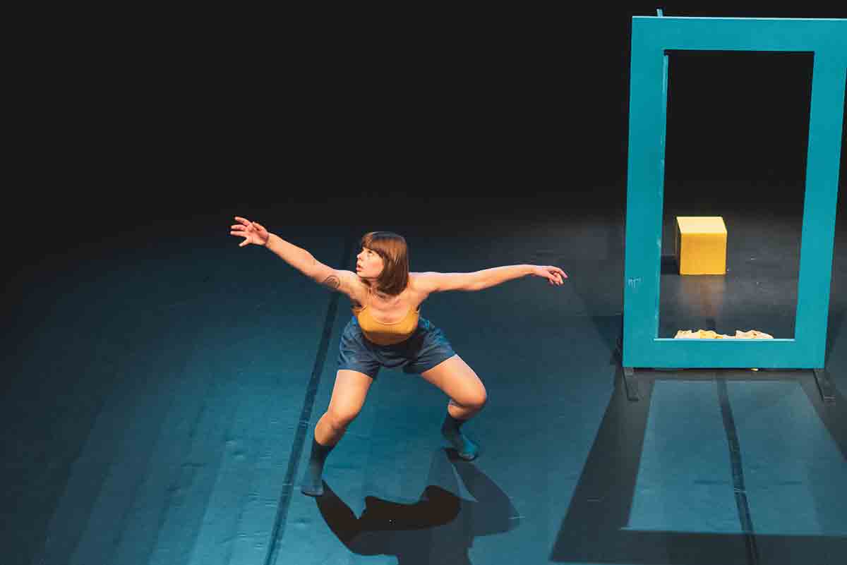 Secondo appuntamento con Paesaggi del Corpo Festival Internazionale di Danza Contemporanea MOVIMENTO DANZA (SELF PORTRAIT)