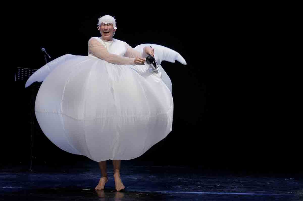 La New Butoh School di Ruvo di Puglia incontra il teatro danza di Giorgio Rossi con un evento online dal 21 al 25 aprile Teatro Danza - Giorgio Rossi