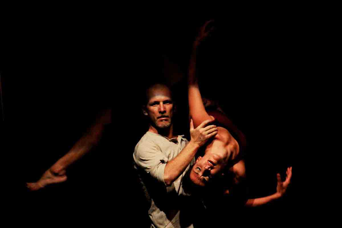 Megakles Ballet/Petranura Danza con Agua e Mandala Dance Company con Les Fils Rouges per Paesaggi del Corpo Agua, progetto di Salvatore Romania e Laura Odierna