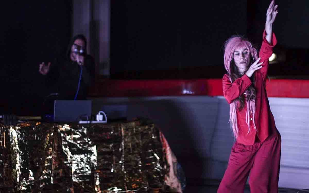 Gli appuntamenti di ottobre con Paesaggi del Corpo - Festival Internazionale Danza Contemporanea Concerto Fisico per Azioni- Michela Lucenti - Balletto Civile 24 (credit: Francesco Mazzola)