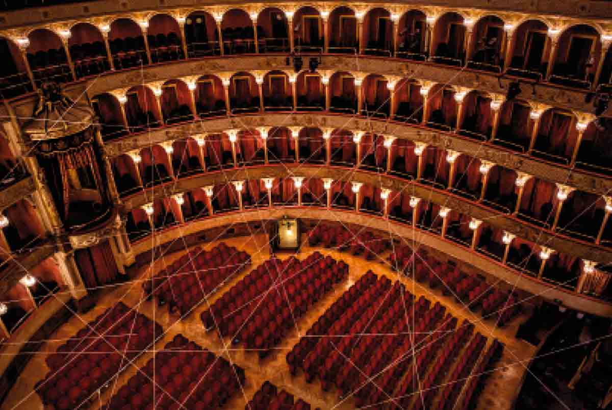 Il Teatro Sospeso: progetto fotografico a cura di Damiano Mongelli | Teatro dell’Opera di Roma Il Teatro Sospeso: progetto fotografico a cura di Damiano Mongelli | Teatro dell’Opera di Roma