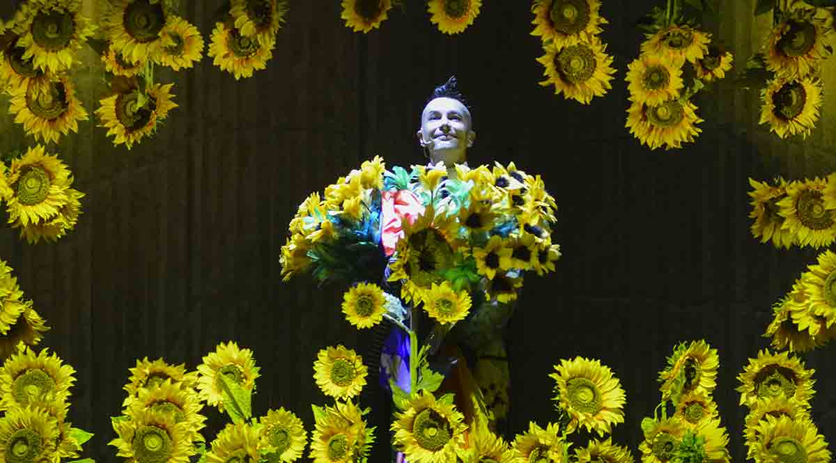 Arturo Brachetti in Solo al Teatro Arcimboldi dal 21 al 30 gennaio 2022 Arturo Brachetti (foto di scena credit: Paolo Ranzani)