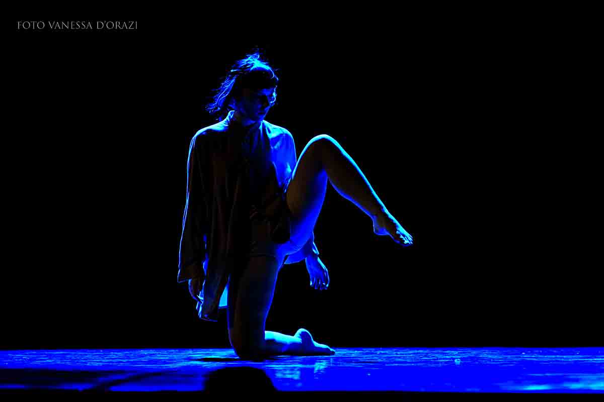 La compagnia internazionale Mandala Dance Company in scena a L’Aquila il 21 giugno con Follow Water Mandala Dance Company - Follow Water