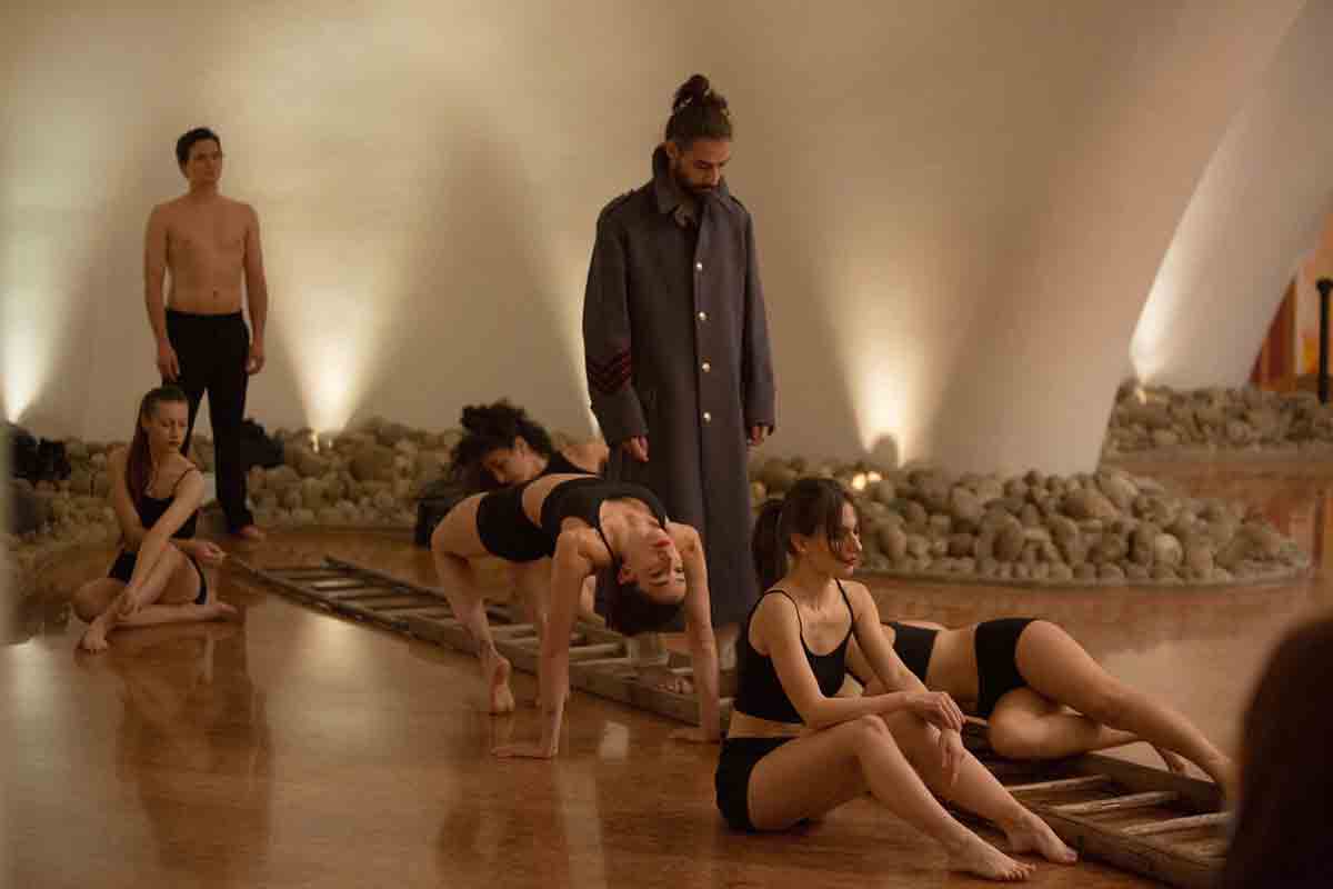 Teatro Linguaggicreativi organizza la sua prima rassegna di danza contemporanea e teatrodanza: “Come una foglia portata dal vento – Festival di Danza” Anna Karenina Atto 2
