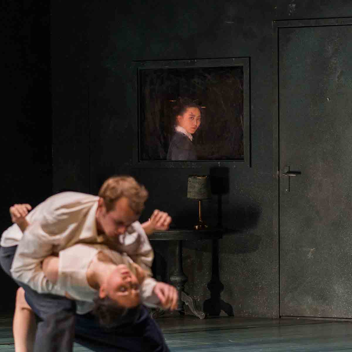 Peeping Tom al Teatro Comunale di Vicenza con "Diptych: The missing door and The lost room" Peeping Tom - Diptych (Ph. Maarten Vanden Abeele)