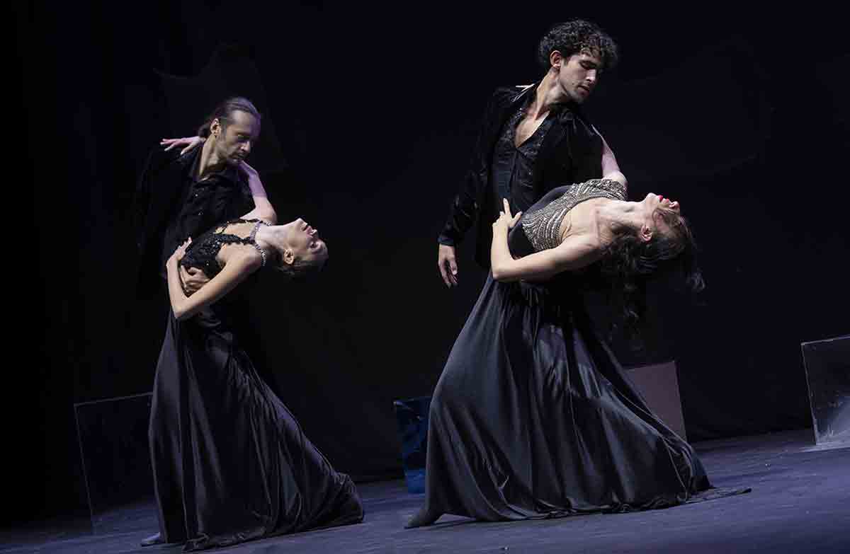 En Attendant James B. di Art Mouv' e Mujeres, omaggio a Amy Whinehouse di Lyric Dance Company Mujeres - omaggio a Amy Whinehouse