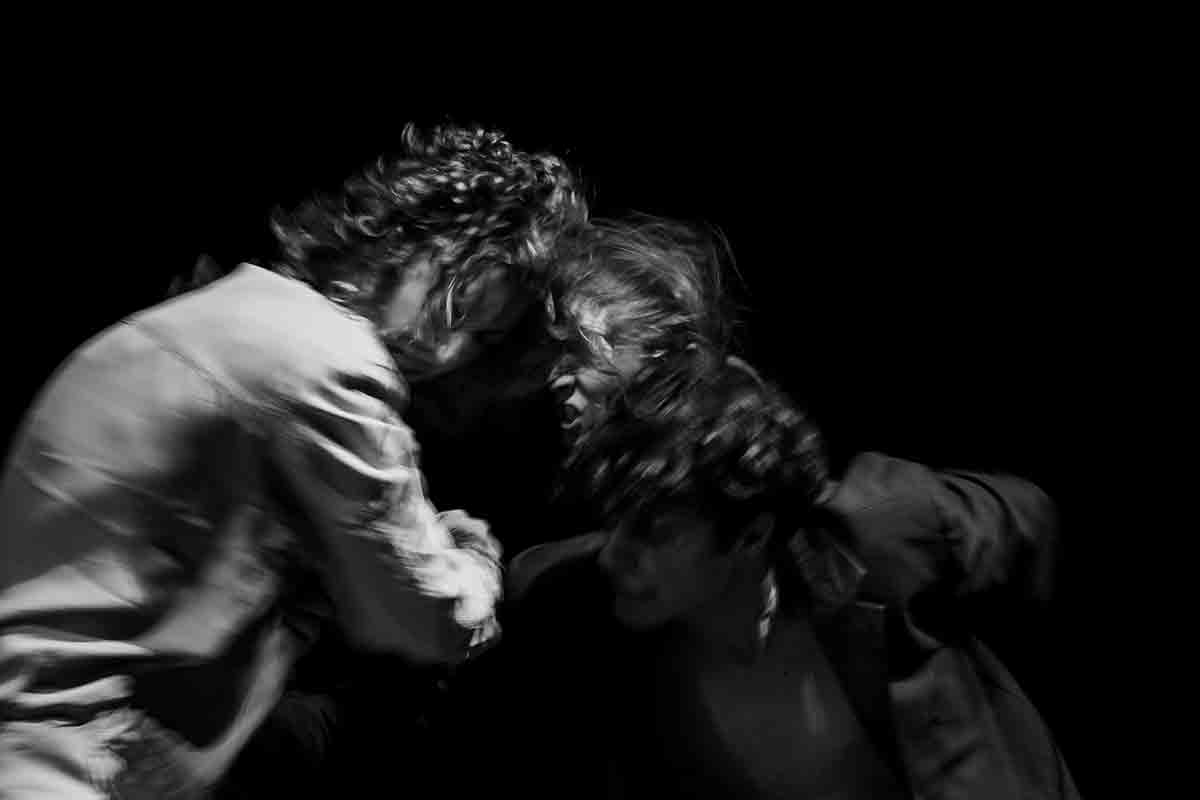 “Ingratitudine” di MOTUS al Teatro dei Rinnovati di Siena “Ingratitudine” Compagnia MOTUS (Ph. Greta Sartarelli)