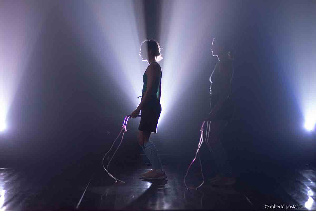 Spazio Körper: La programmazione continua con la compagnia Nexus e i giovani coreografi di Anghiari Dance Hub HIT - Parini Secondo (Ph. Roberto Postacchini)