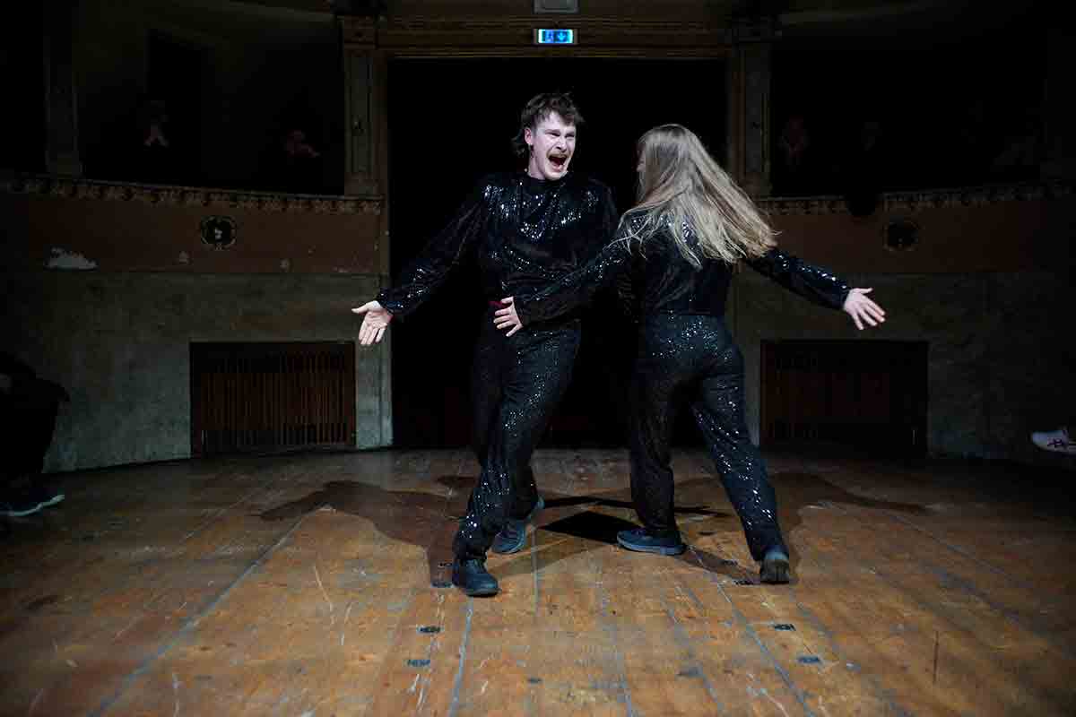 Körper Meets | I giovani coreografi di ANGHIARI DANCE HUB allo Spazio Körper di Napoli E poi entrarono i cinghiali (Ph. Luca Del Pia)