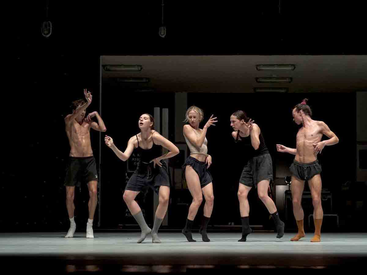 Con Exister 2024 DANCEHAUSpiù porta la danza contemporanea internazionale nel cuore di Milano Selective breeding di Pablo Girolami (ph. Ruben Vuaran)