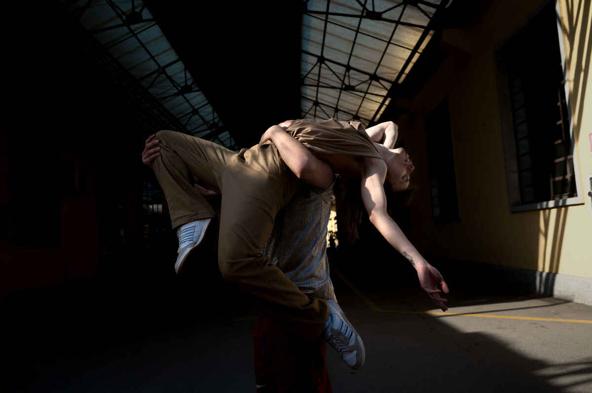 A settembre, la danza di EXISTER 2024 riaccende la scena di Via Tertulliano, Milano ANIMI di M. Bittante foto Salvatore Lazzaro