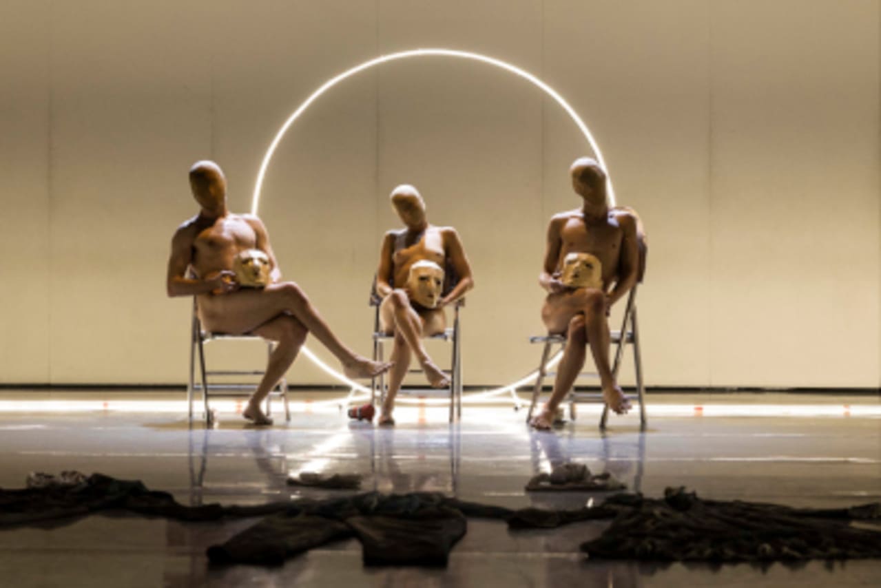 Compagnia SanpapiƩ: un novembre di debutti e ritorni a Milano Compagnia SanpapiƩ - Stand by me (ph. Lorenza Daverio)