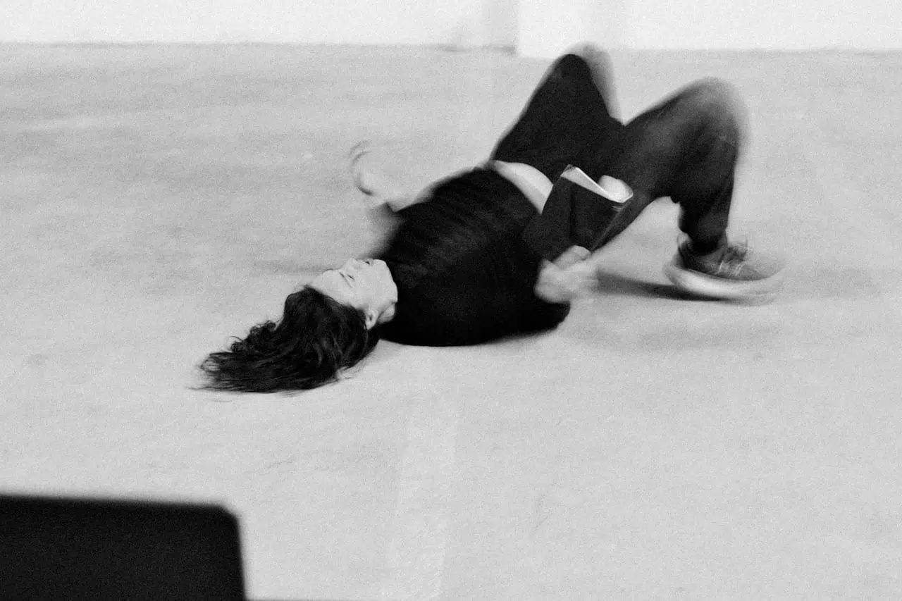 Troffea - la piaga del ballo di Claudia Caldarano Iacopo Seri foto TROFFEA Carico Massimo20