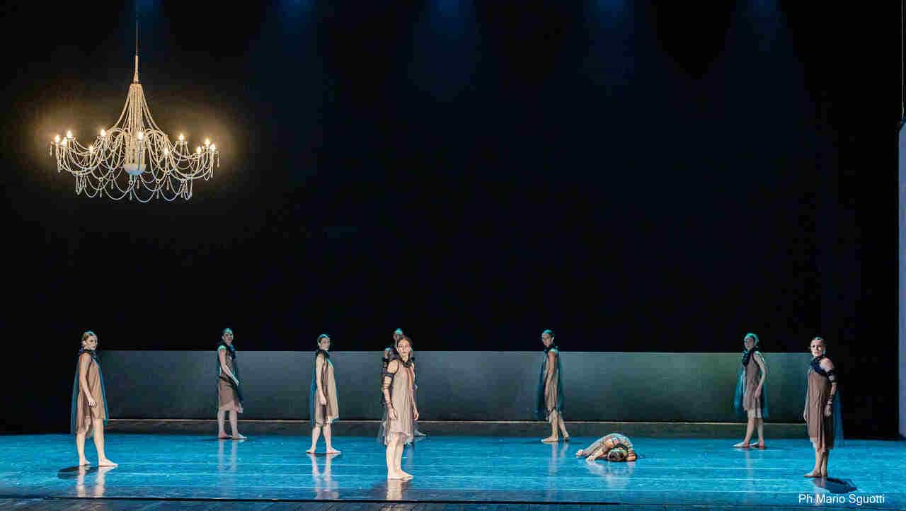 La Duse - Nessuna Opera: coreografia di Adriano Bolognino, a Danza in Rete Festival La Duse - Adriano Bolognino - COB Compagnia Opus Ballet