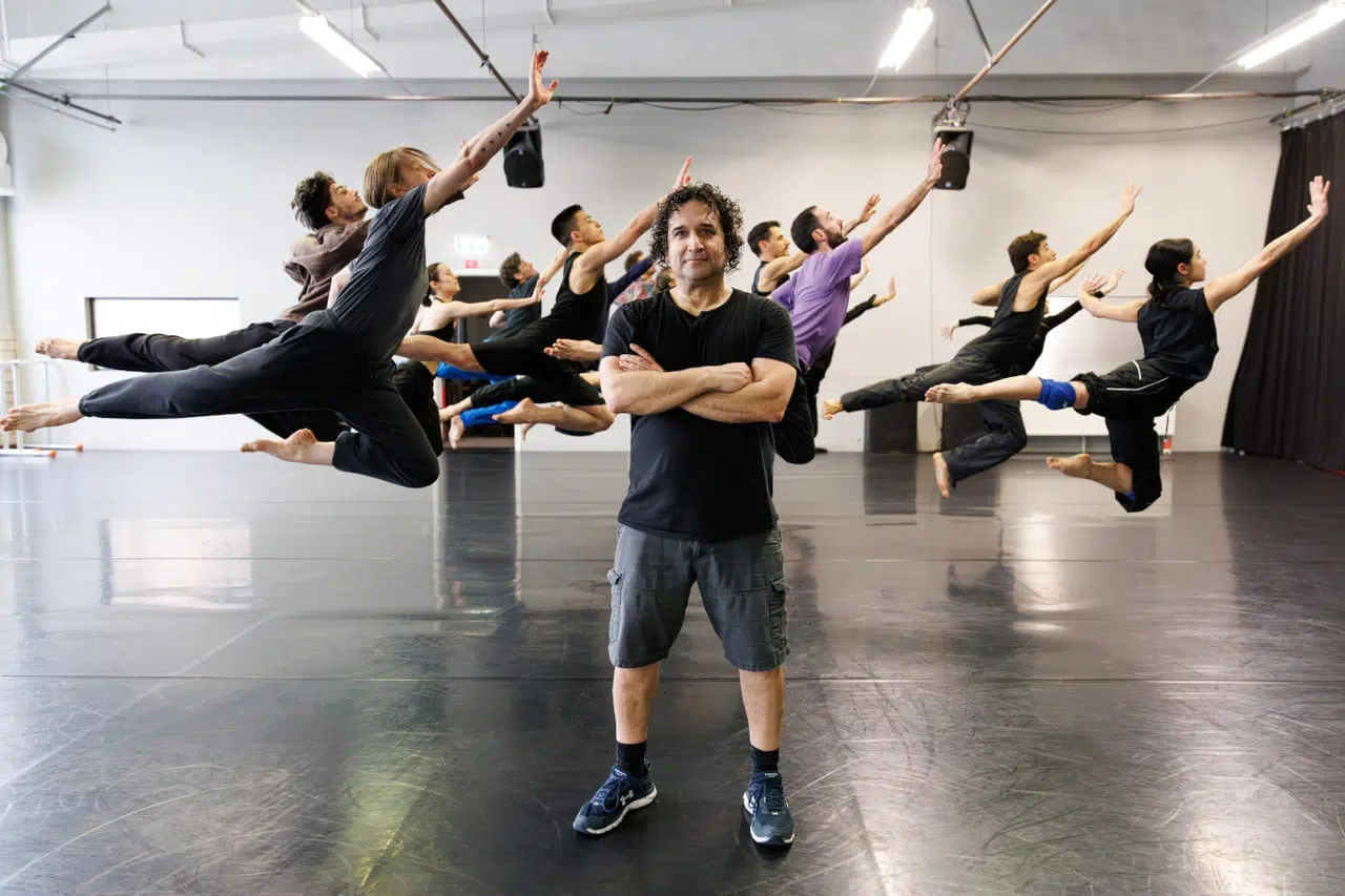 Gauthier Dance: Spettacoli Imperdibili tra Stoccarda, Budapest e Schwerin Probenfoto FireWorks - Barak Marshall (Foto Jeanette Bak)