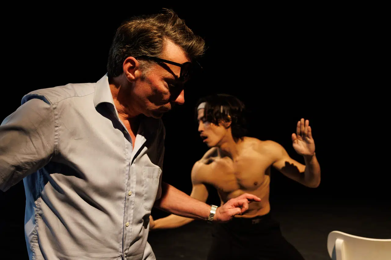 Gauthier Dance: Spettacoli Imperdibili tra Stoccarda, Budapest e Schwerin Probenfoto FireWorks - Marco Goecke (Foto Jeanette Bak)