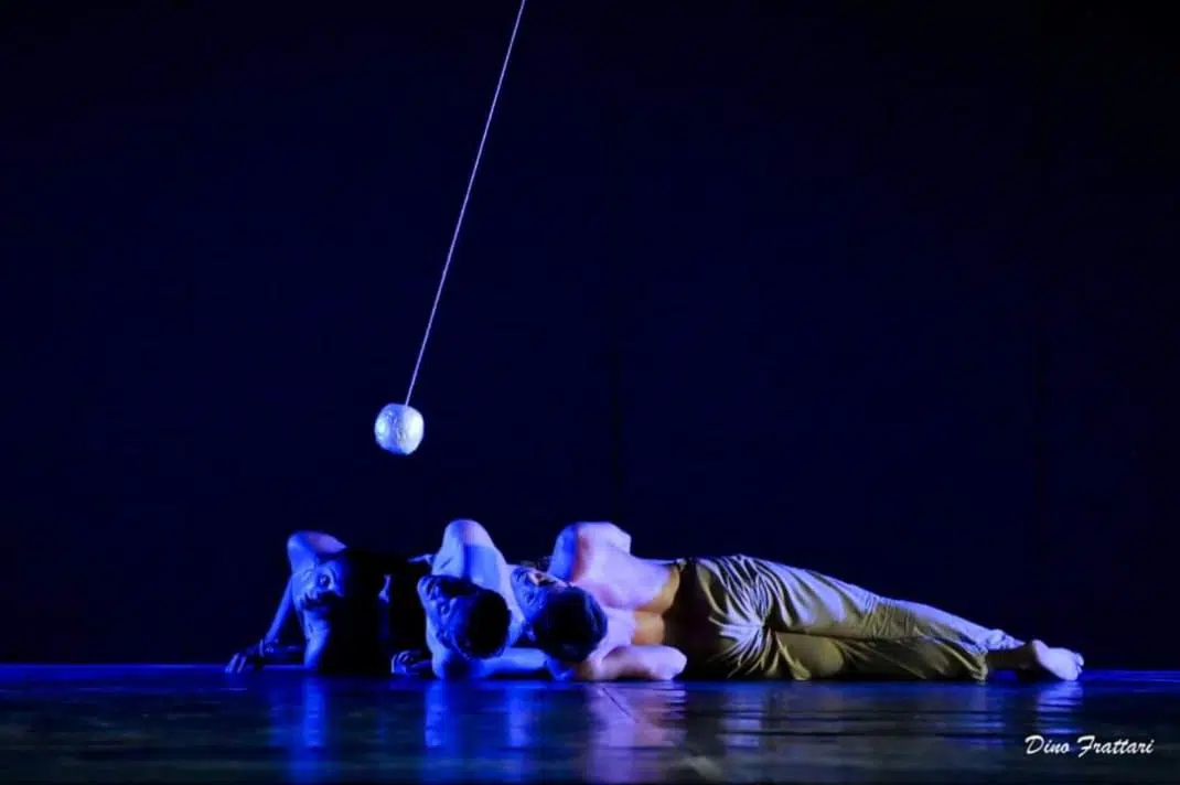 La tournée di Maggio di Mandala Dance Company Balancier - Mandala Dance Company