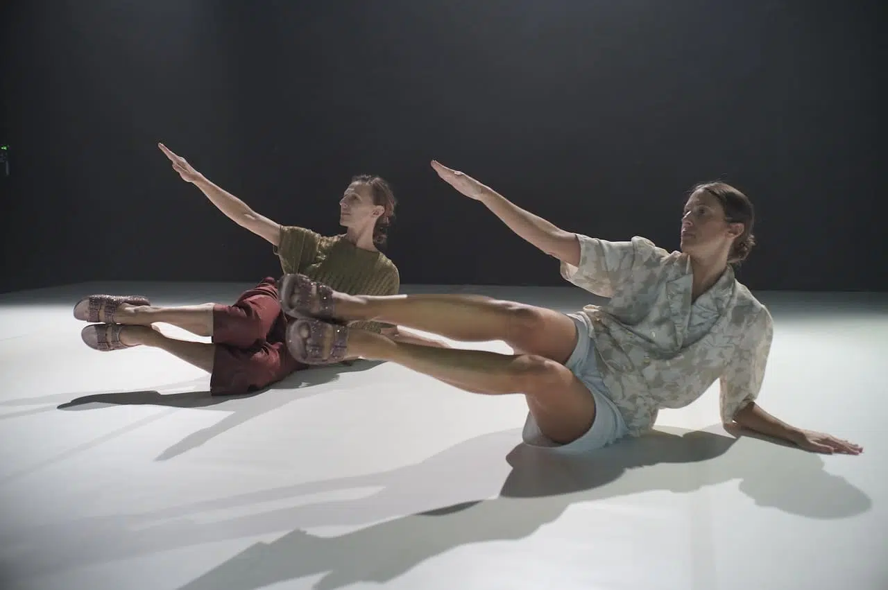 Danza in Rete Festival: in scena Francesca Santamaria e Simona Bertozzi con Marta Ciappina Simona Bertozzi - Quel che resta (ph Luca Del Pia)