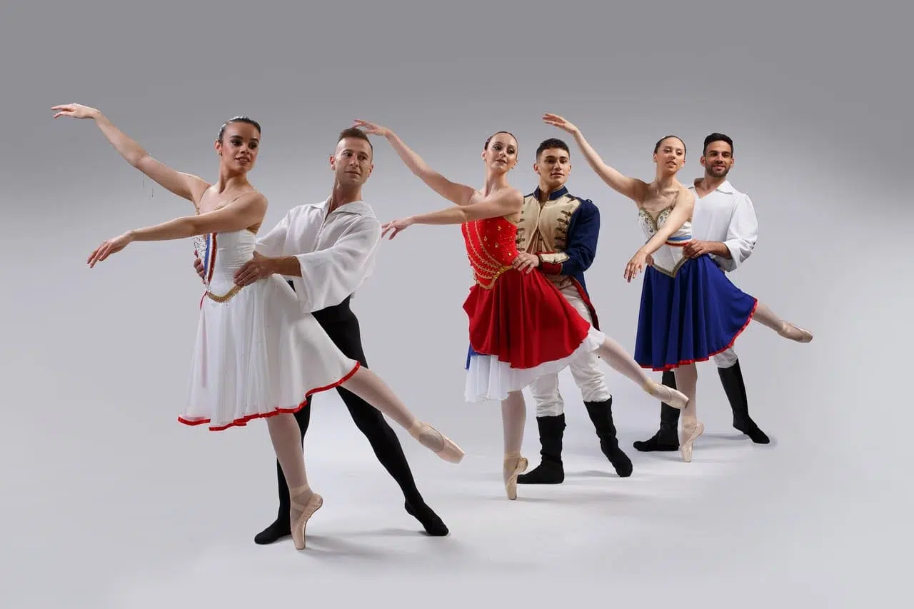 Professional Ballet, 4 gala di fine anno al delle Arti: 3 diplomandi, 4 capolavori, 1 sola emozione Diplomandi Annalena Postiglione - Antonio Adriatico - Eleonora Arcieri