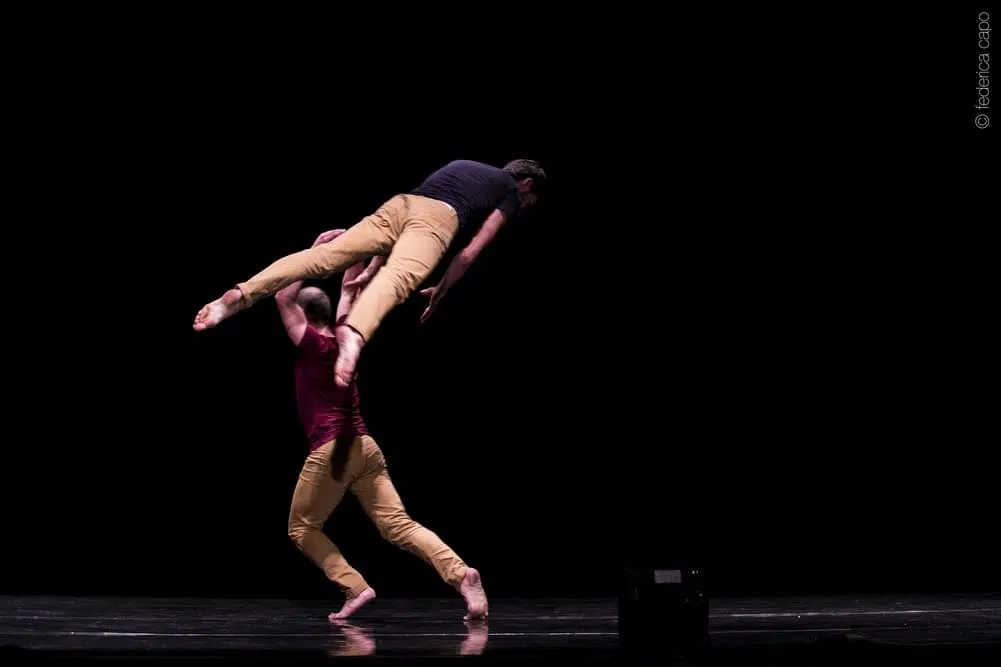 Salerno Danza Festival: chiude la compagnia italo-francese Cie MF in Re-Garde Compagnia Cie MF (© Federica Capo)