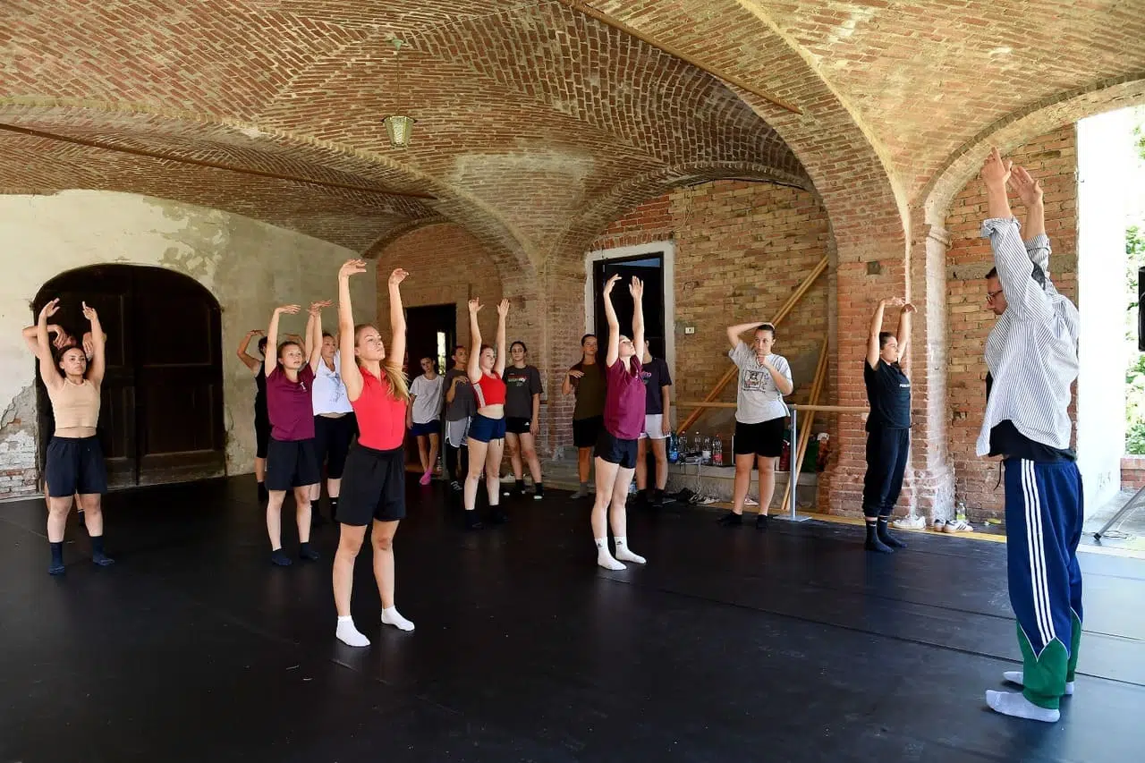 Insoliti Sipari 2025: successo travolgente per la quarta edizione del festival Stages Festival Insoliti Sipari Ceva 2025