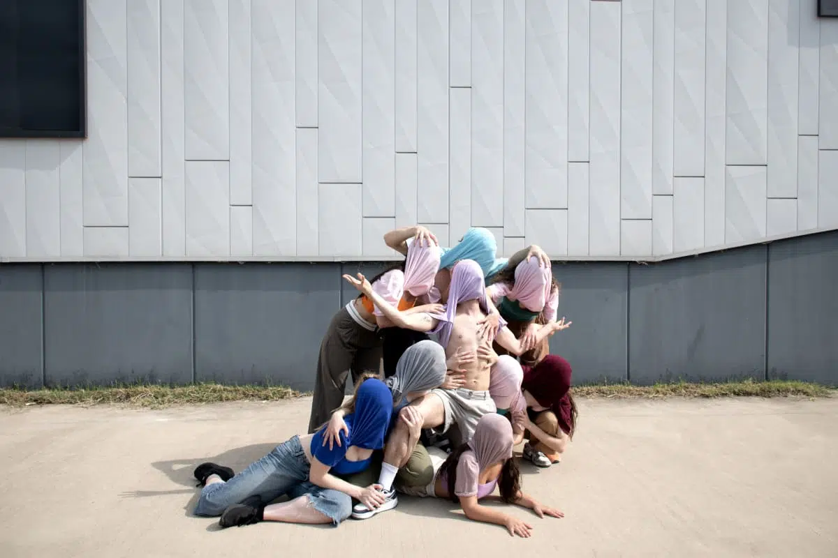 Estate al Castello: la danza internazionale in scena a Visioni in Danza 2025 TURN IT ON OFF