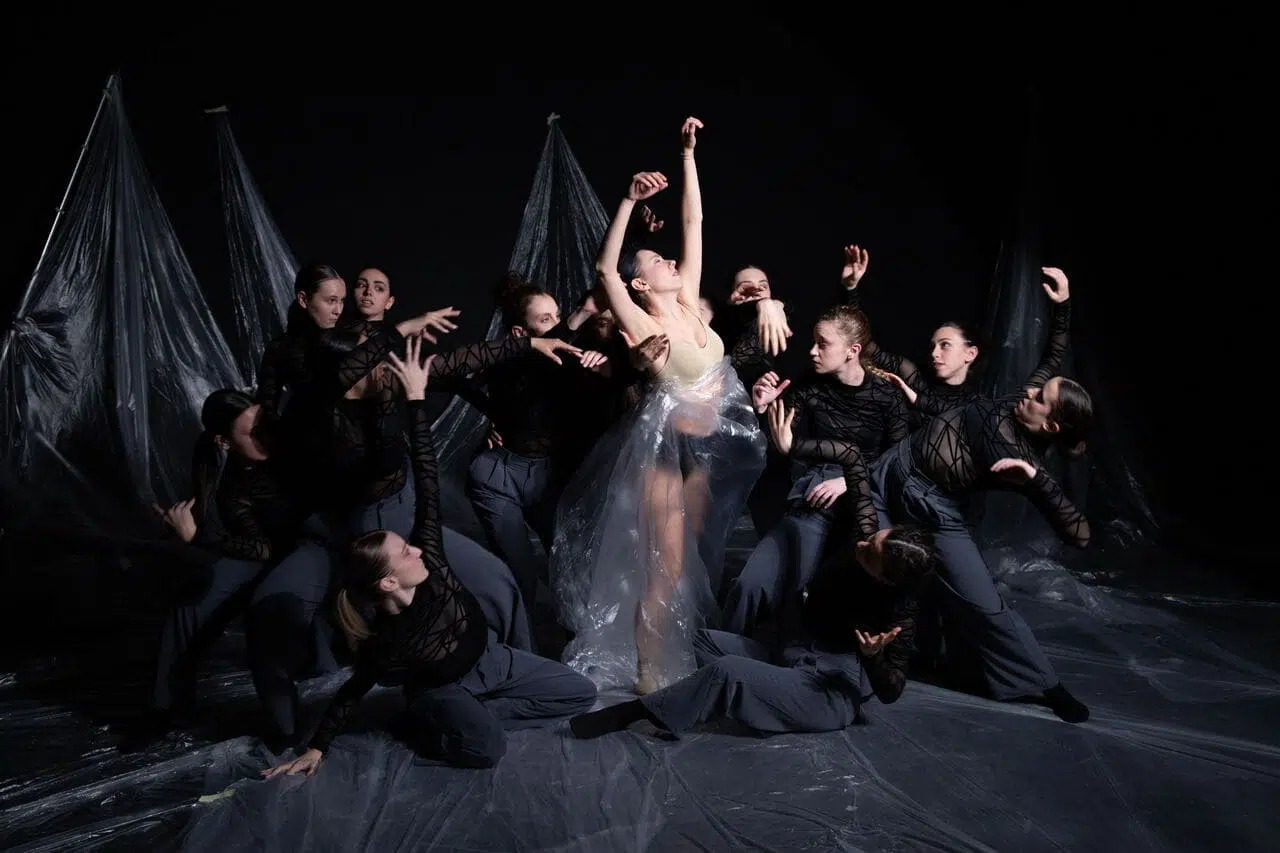 ReQuieM, il linguaggio della danza incontra la musica di Mozart: Torino accoglie la nuova creazione della compagnia Faces Stefano Pugliara, jesterlock photography