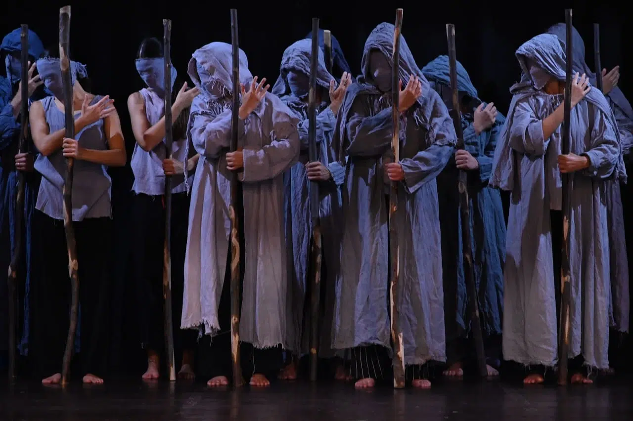 Raid Festivals al Teatro Partenio: Timelessness Dances e Pèlerinage, omaggio a Micha van Hoecke Pèlerinage (ph. Claudio Malangone)