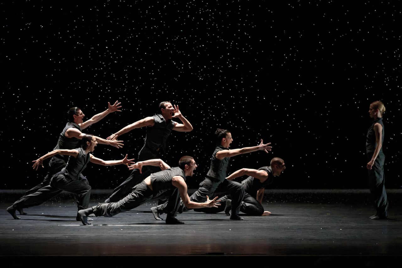 Aterballetto inaugura la stagione di danza del Teatro Comunale di Vicenza Aterballetto Solo Echo (ph Christophe Bernard)