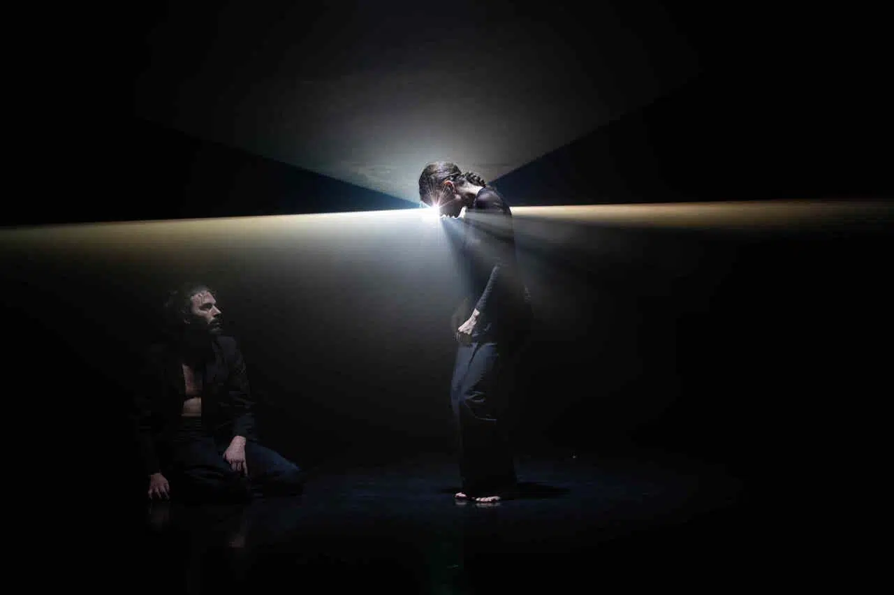 Nuova Stagione di Danza della Fondazione Teatro Comunale Città di Vicenza Compagnie Deja Donne - Ravel (ph Gilles Toutevoix)