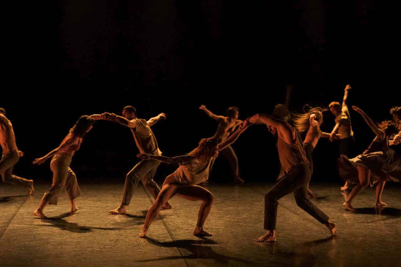 Gran Bolero di Jesús Rubio Gamo al Teatro Olimpico di Vicenza per Danza in Rete Festival Gran Bolero danza contemporanea Vicenza coreografia Jesús Rubio Gamo movimento corale danzatori