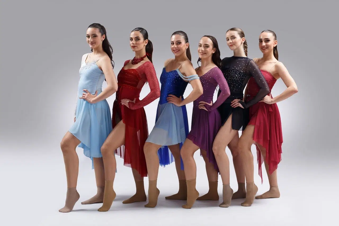 Professional Ballet di Pina Testa: il Saggio Spettacolo 2026 accende il Teatro delle Arti di Salerno Le sei licenziande del Professional Ballet di Pina Testa per il Saggio Spettacolo 2026 a Salerno